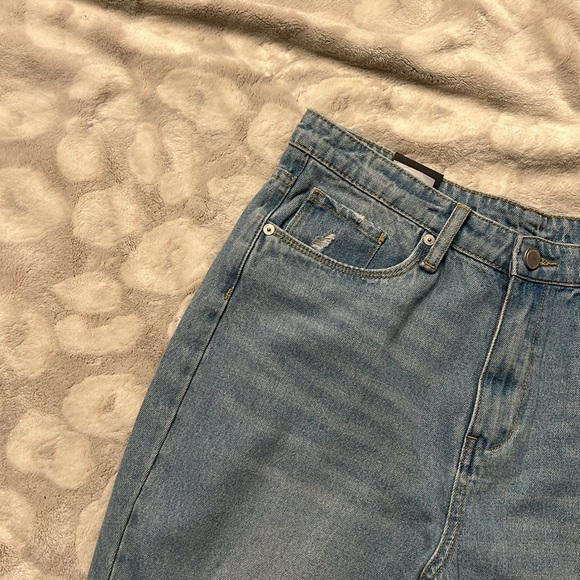 NWT Blank NYC Madison Crop High Rise Distressed Jeans Size 30 - Picture 3 of 14